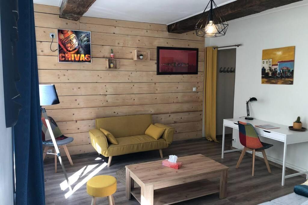 Laon : « Suite Privee Au Pied De La Cathedrale » Exterior photo
