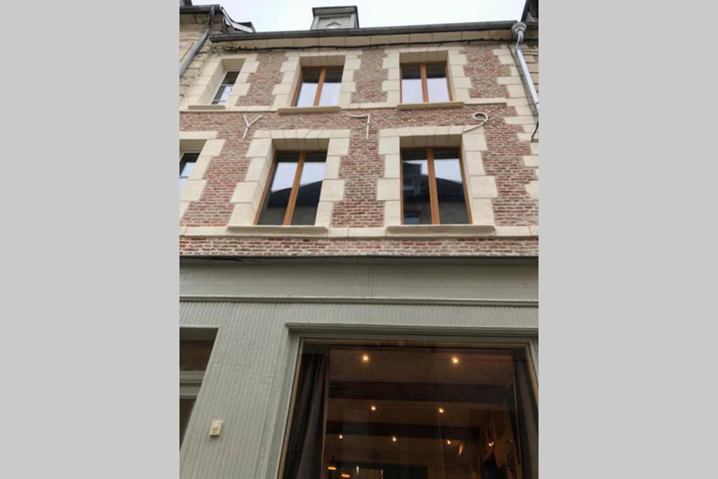 Laon : « Suite Privee Au Pied De La Cathedrale » Exterior photo